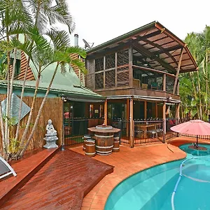  Holiday home Bali On The Absolute Frontage-lawn Access Australia